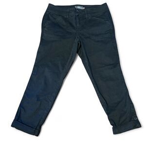 Torrid Cropped Mid-rise Pants with Rolled Cuff Black Size 12